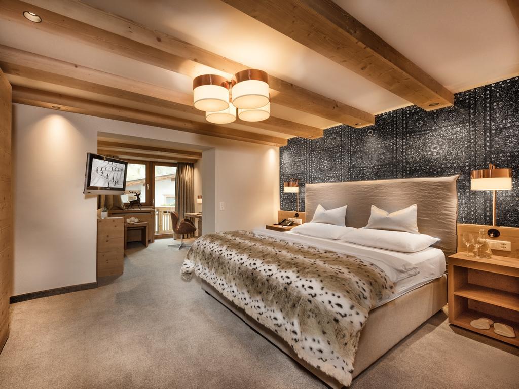 Hotel Post Sport- Und Wellness سامنون المظهر الخارجي الصورة