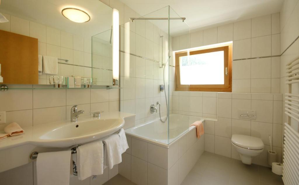 Hotel Post Sport- Und Wellness سامنون الغرفة الصورة