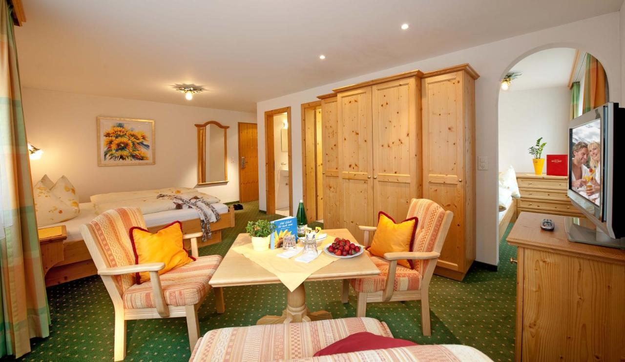 Hotel Post Sport- Und Wellness سامنون المظهر الخارجي الصورة